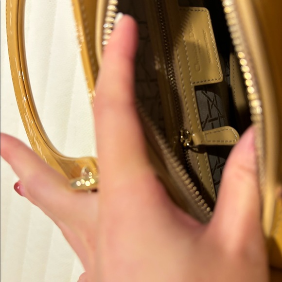 Christian Dior Patent Medium Lady Dior Bag Beige - Picture 6 of 14